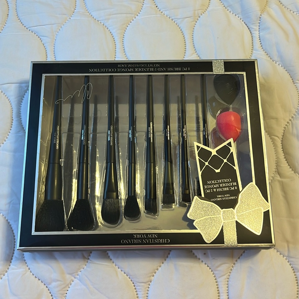 Christian Siriano New York makeup brush and sponge set